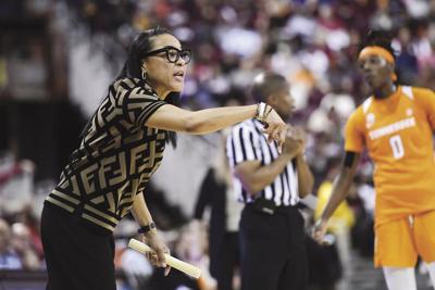 Gamecocks Hold Tight At Women S No 1 Sports Avpress Com