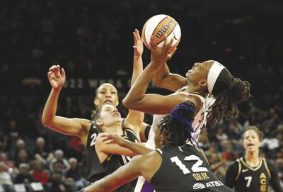 LOS ANGELES, CA - JUNE 9: Los Angeles Sparks guard Jordin Canada