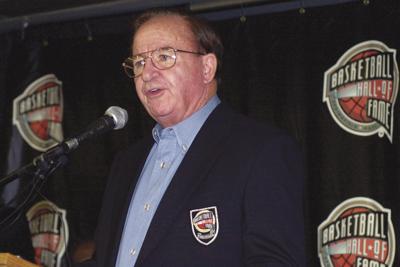 Hall Of Fame Hs Basketball Coach Morgan Wootten Dies At 88 News