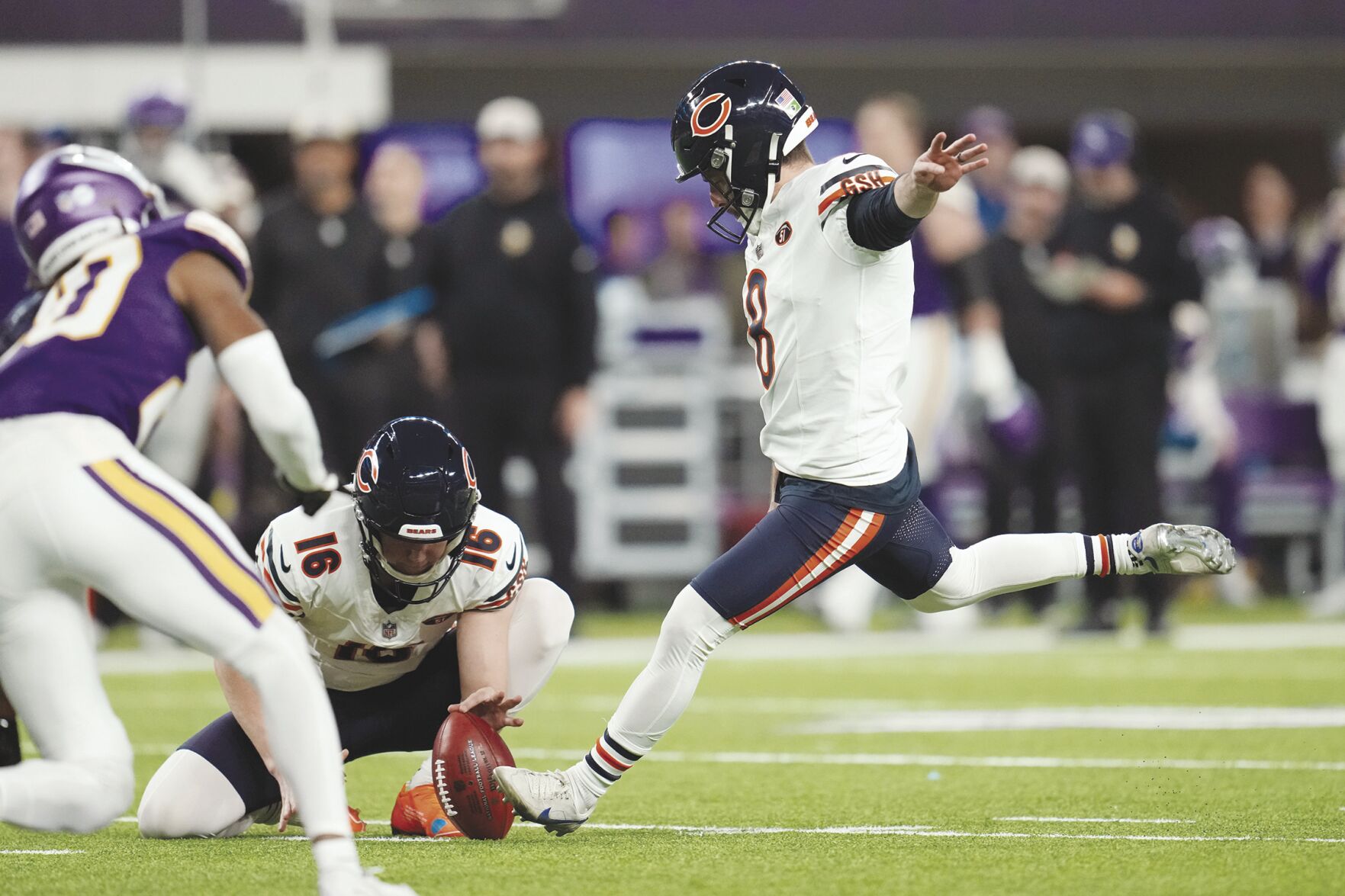 Bears Outlast Vikings On 4th FG By Santos | Sports | Avpress.com