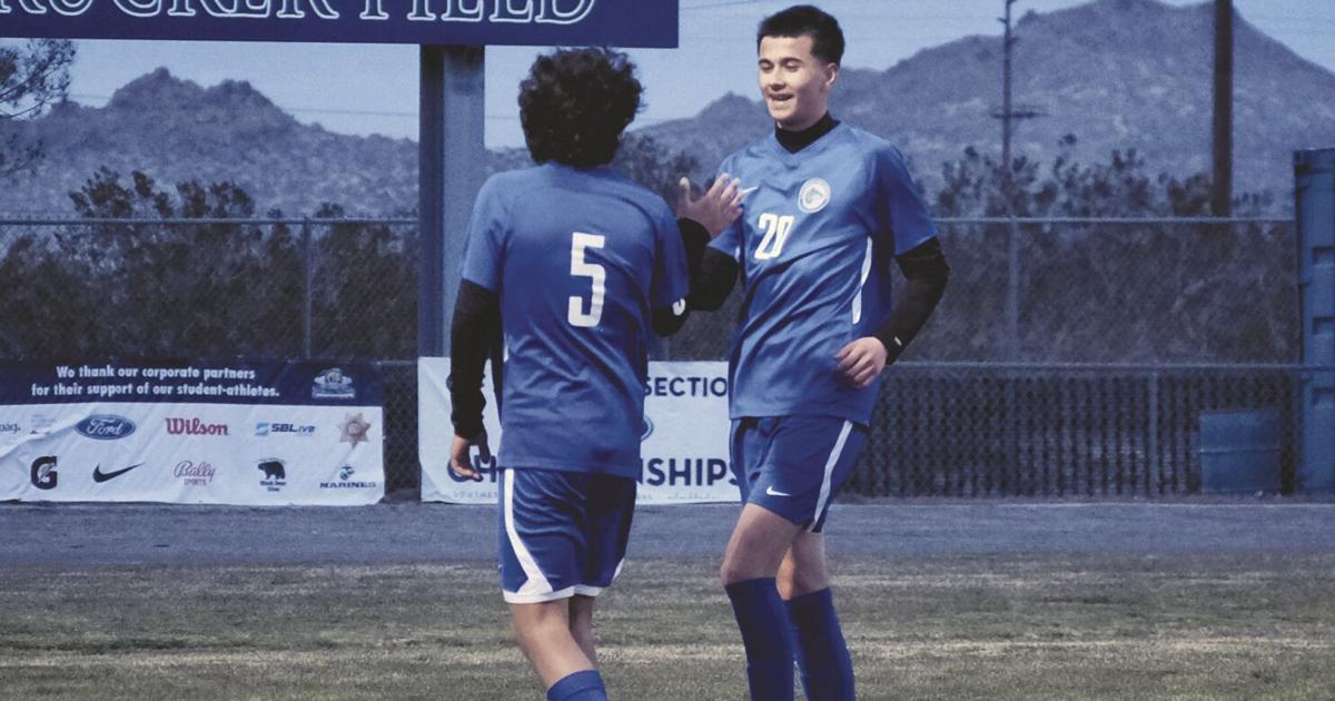 Lobos Score Early In Win Over Eagle Rock Sports Avpress lobos-score-early-in-win-over-eagle-rock-sports-avpress