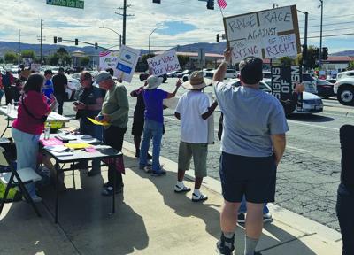 Voting is focus of latest ‘No Kings’ rally | News | avpress.com