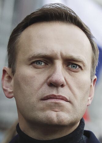 Kremlin Critic Navalny Is Convicted Of Extremism | News | Avpress.com