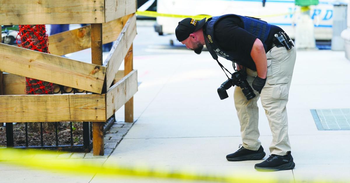 Man screams ‘Allahu Akbar’ as he stabs two strangers