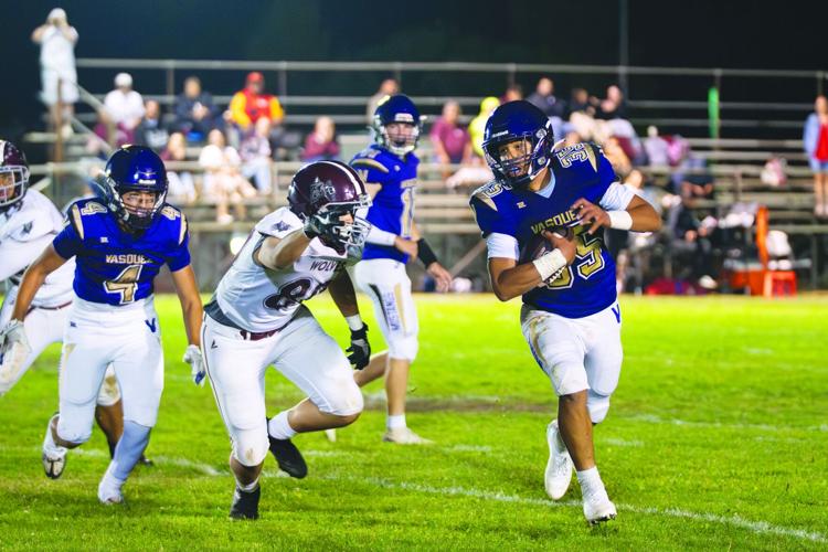 Vasquez routs SJVA in league opener | Sports | avpress.com