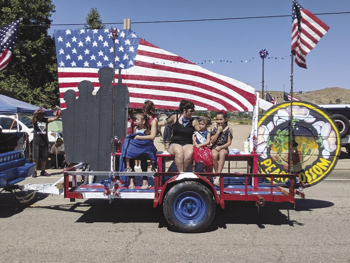 Acton Parades Forth On Holiday News Avpress Com