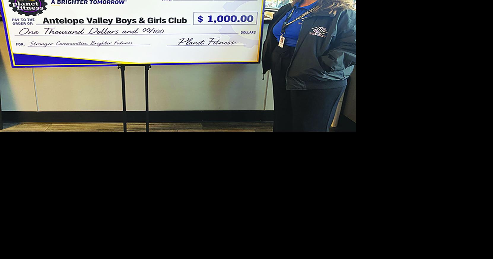 New Planet Fitness site makes donation to Boys & Girls Club