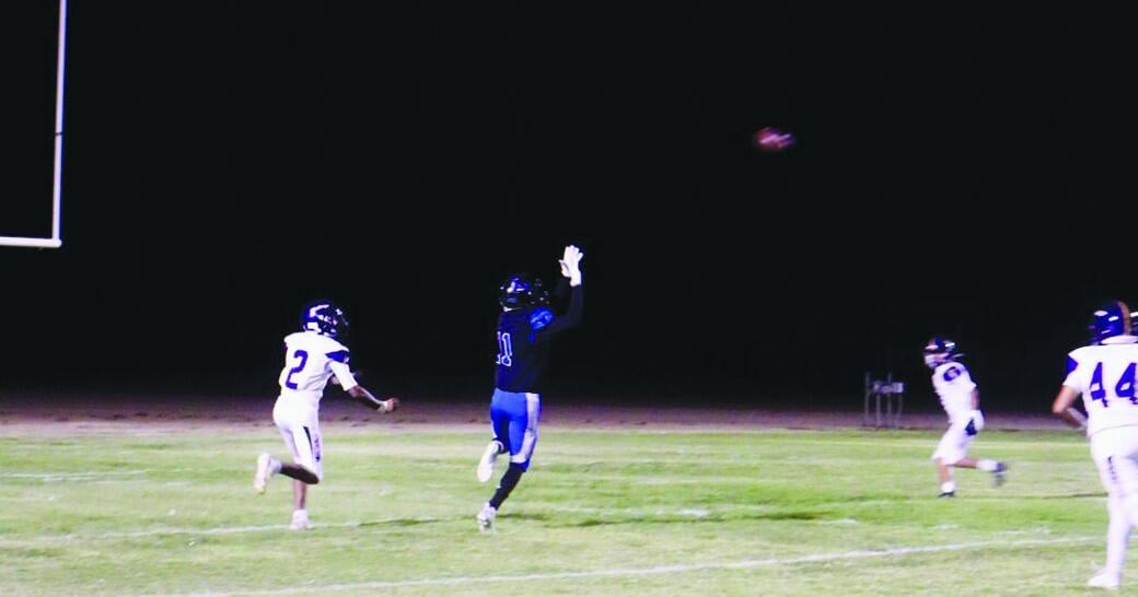 Ravens cruise past Mustangs