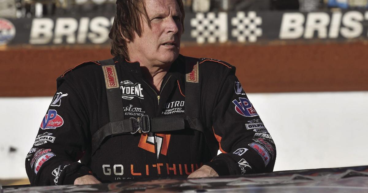 Dirt track racer Scott Bloomquist dies in plane crash | Newsline ... Scott Bloomquist Dirt track racer Scott Bloomquist dies in plane crash | Newsline ...