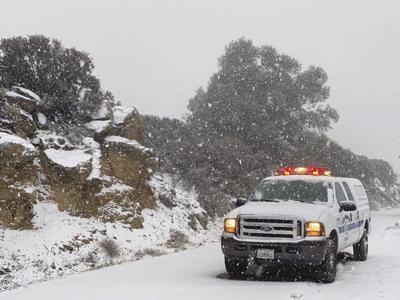 Powerful Holiday Storm Brings Snow Flooding News Avpress Com