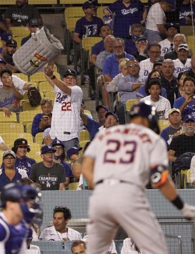 Lance McCullers Jr. Enjoyed Boo's from LA Dodgers Fans & Kendall