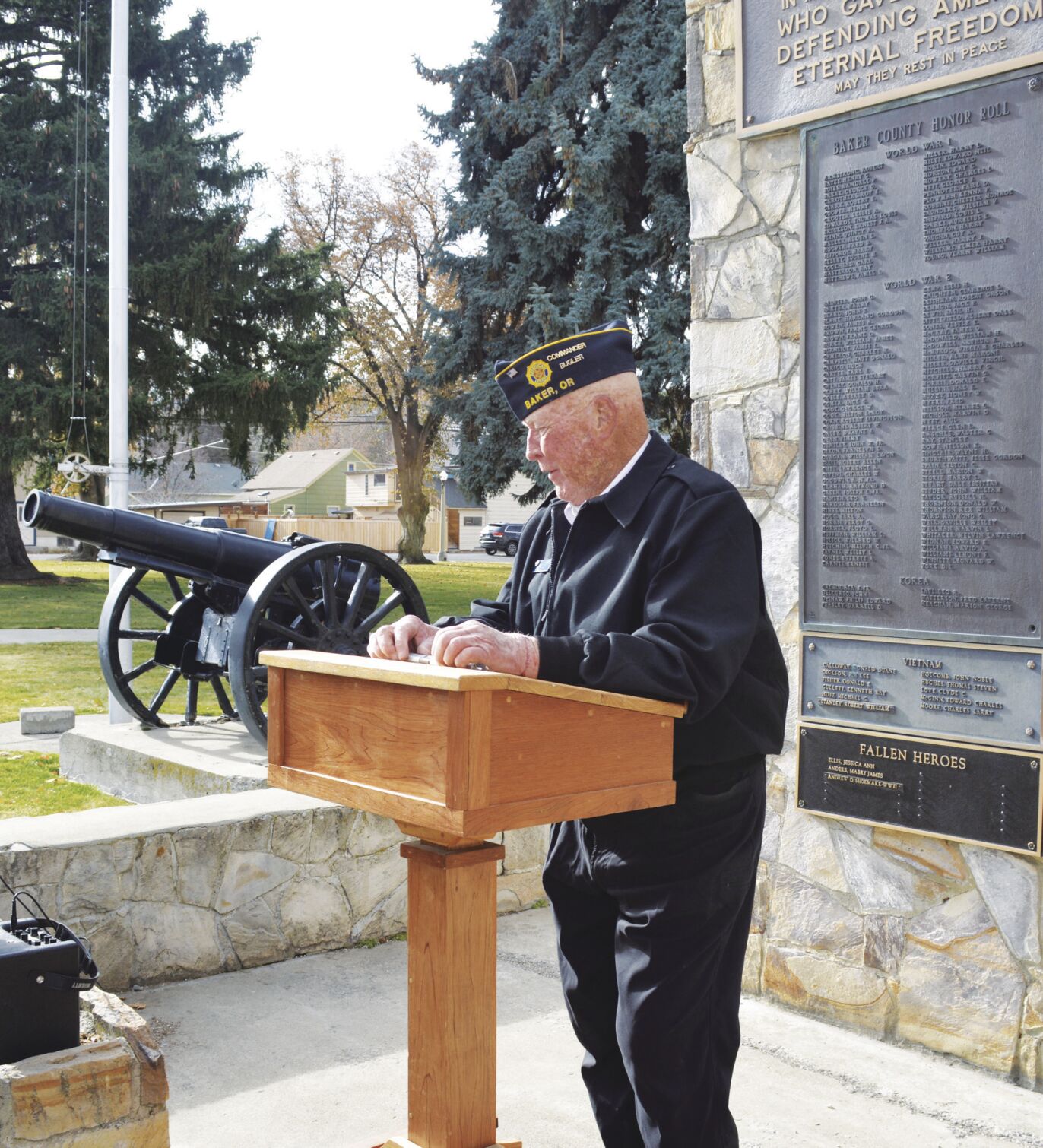 Residents gather to honor veterans | Local News | bakercityherald.com