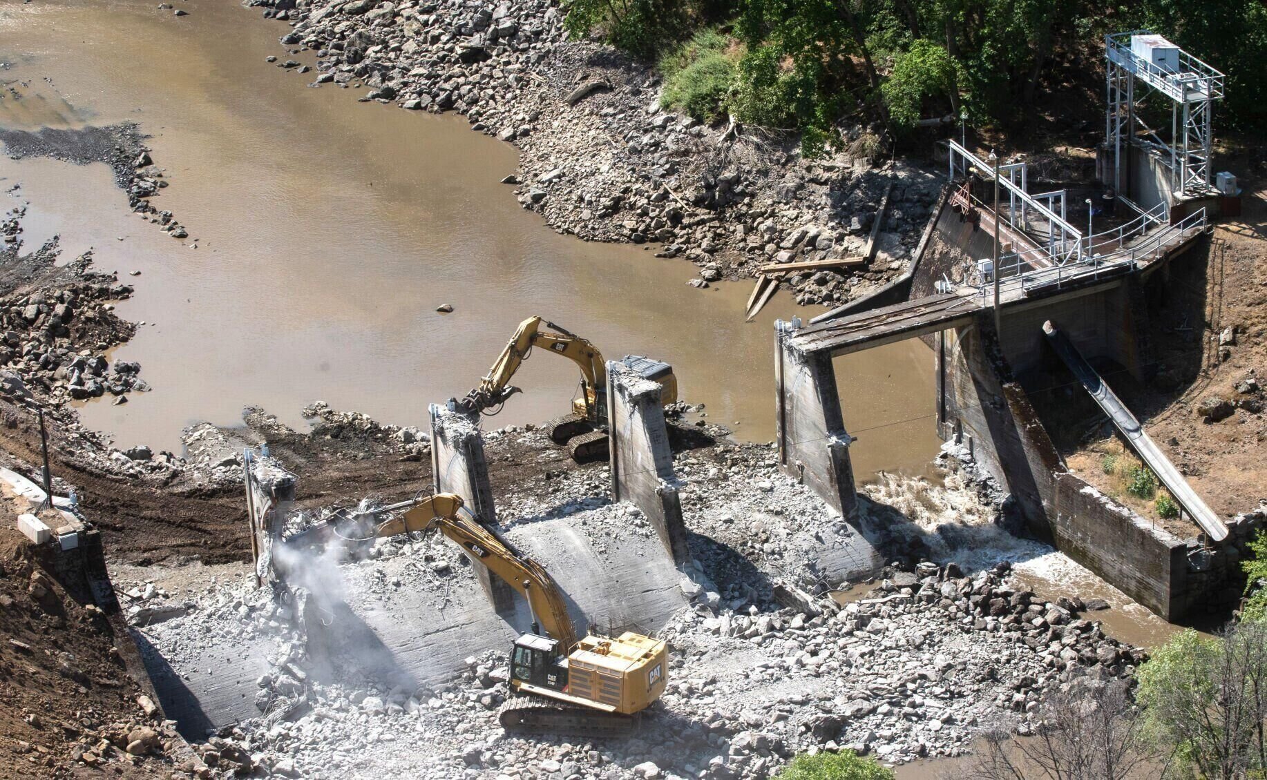 Work Begins On The Largest US Dam Removal Project | | Bakercityherald.com