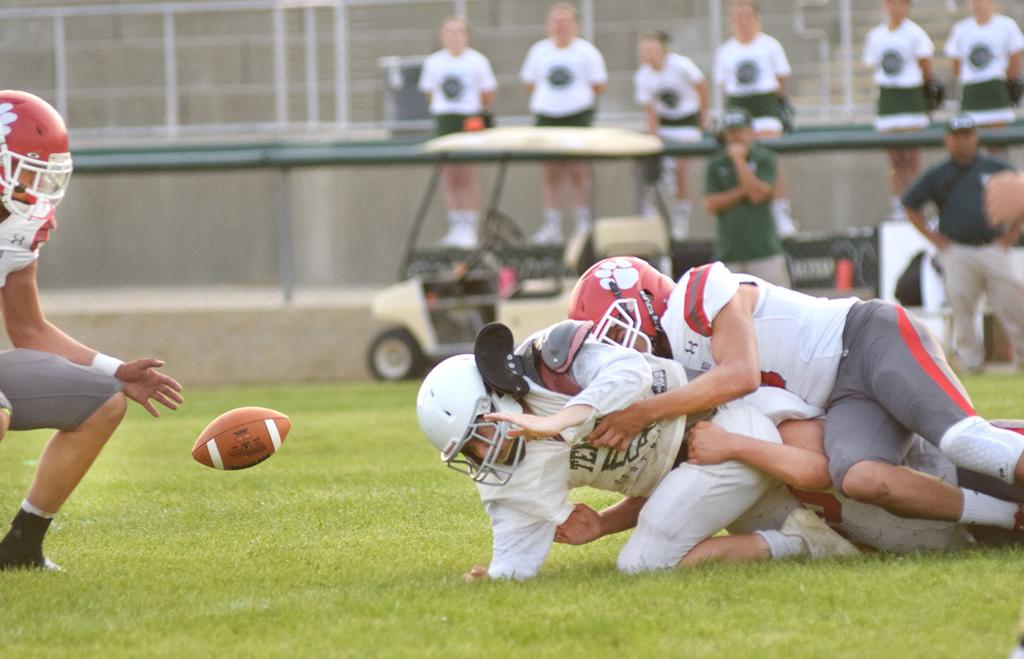 Mcfarland Defense Holds Strong In Scrimmage Victory Over Templeton