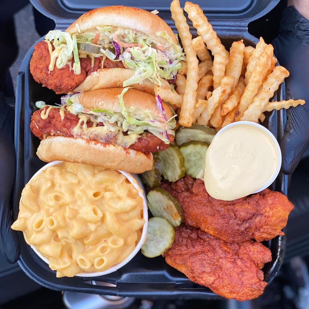 Pete Tittl The Spice Is Right At Angry Chickz Food Bakersfield Com