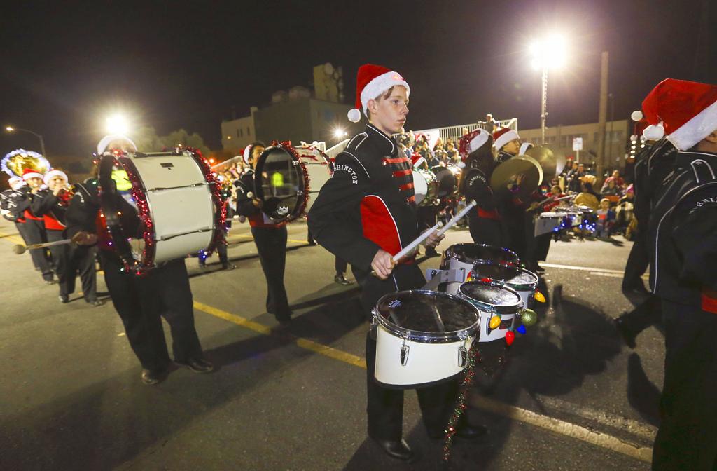 Bakersfield Christmas Parade 2021 Bakersfield Christmas Parade Moves To Virtual Format In 2020 News Bakersfield Com