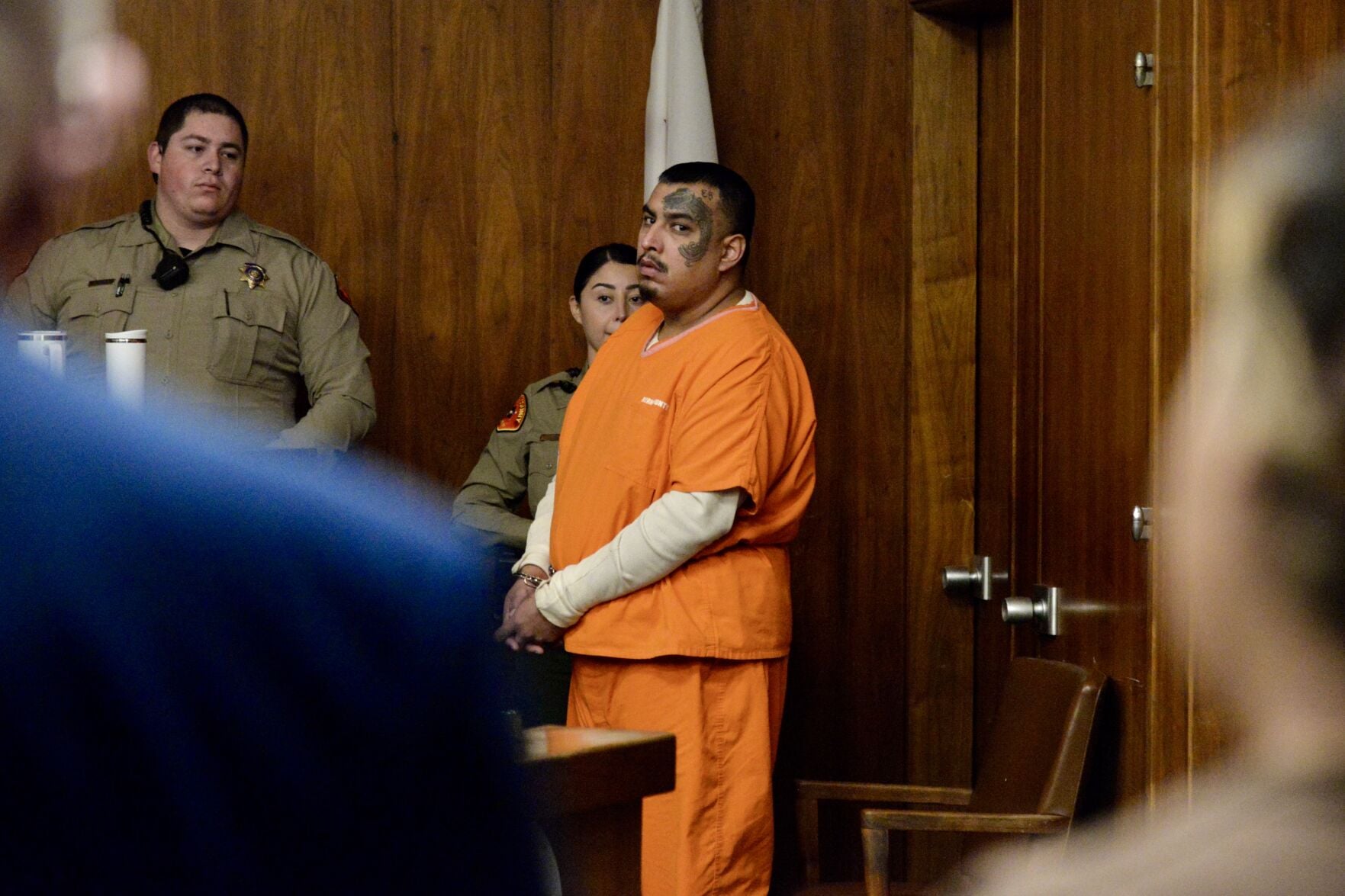 news picture from title