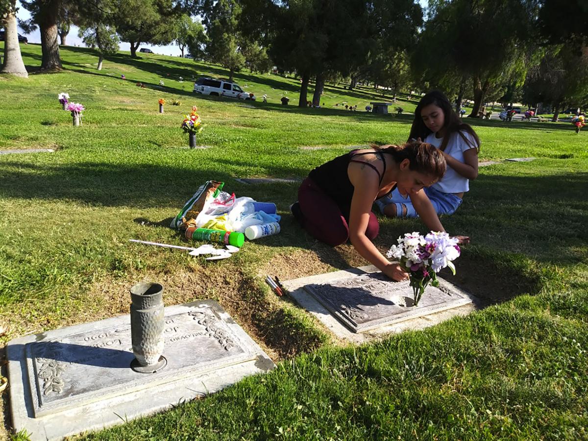 Family Gets Locked In At A Local Cemetery On Mother S Day News Bakersfield Com