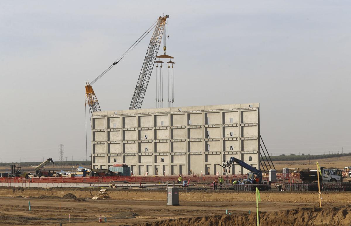 Kern proposes $3 million hiring incentive for Amazon - Central California