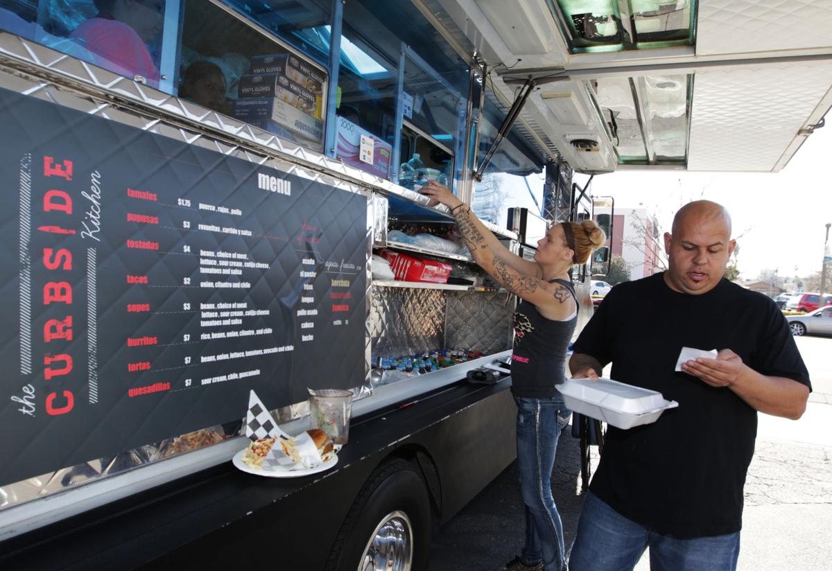 A Battle May Be Brewing Between Food Trucks And Brick And Mortar Restaurants In Bakersfield News Bakersfield Com