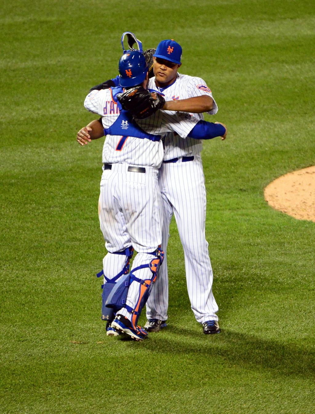 Wright drives in four as Mets rout Royals in Game 3 of World Series, Sports