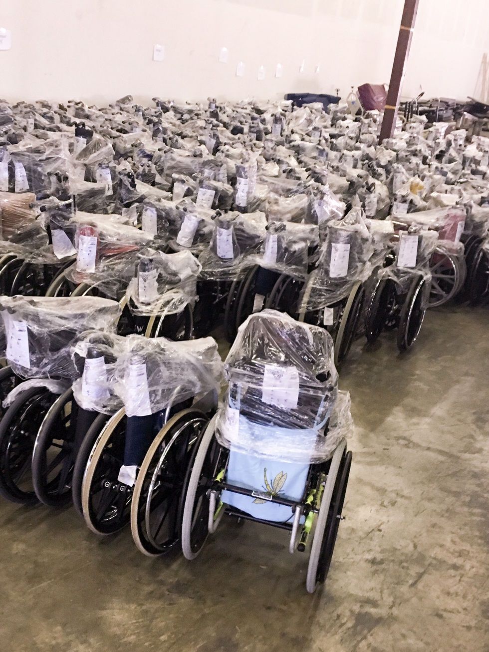 THINGS YOU NEED TO KNOW Inmates at Taft Correctional Facility help