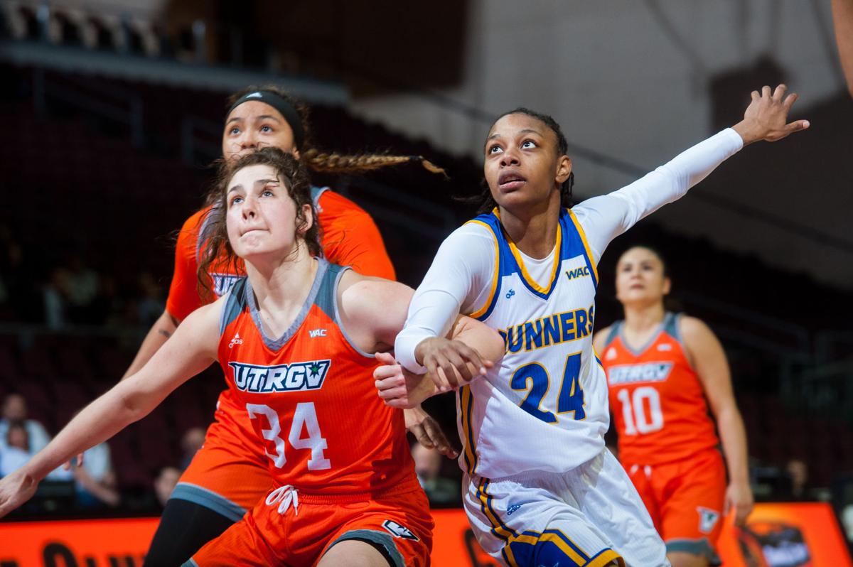 Cal State Bakersfield Women S Basketball Advances To Wac