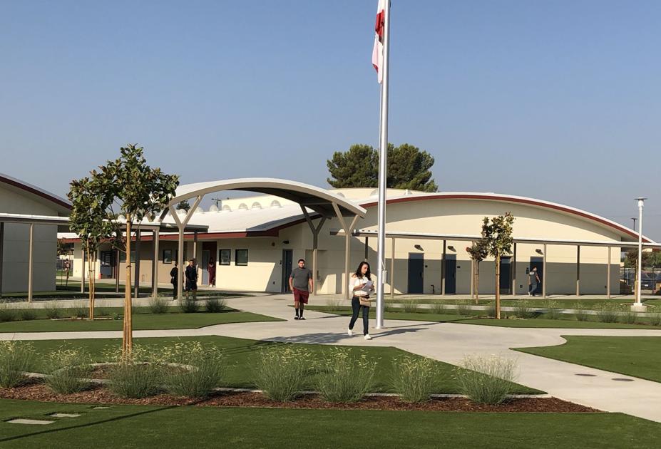 PHOTO GALLERY New Whitley Elementary School opens News