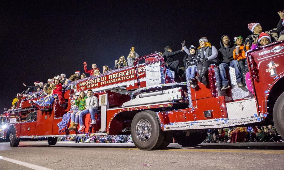 Bakersfield Christmas Parade 2022 PHOTO GALLERY Parade filled with Christmas stories News
