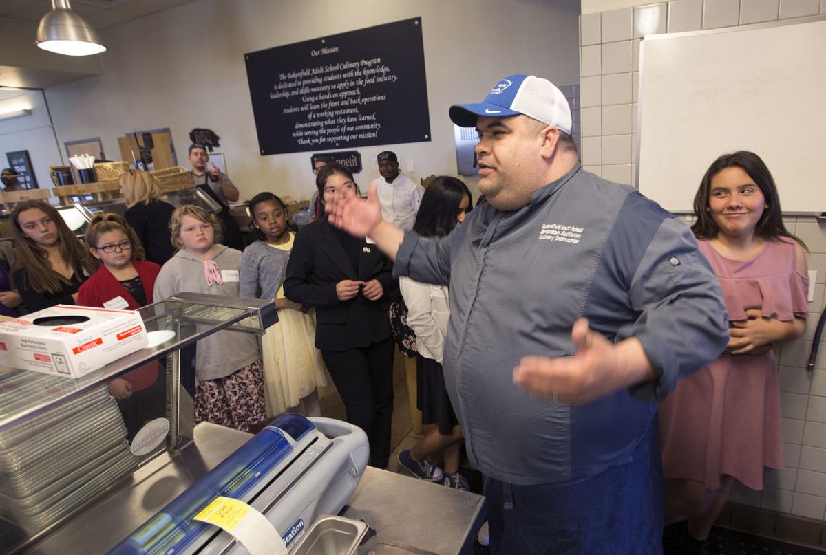 PHOTO GALLERY Buttonwillow School students practice new etiquette