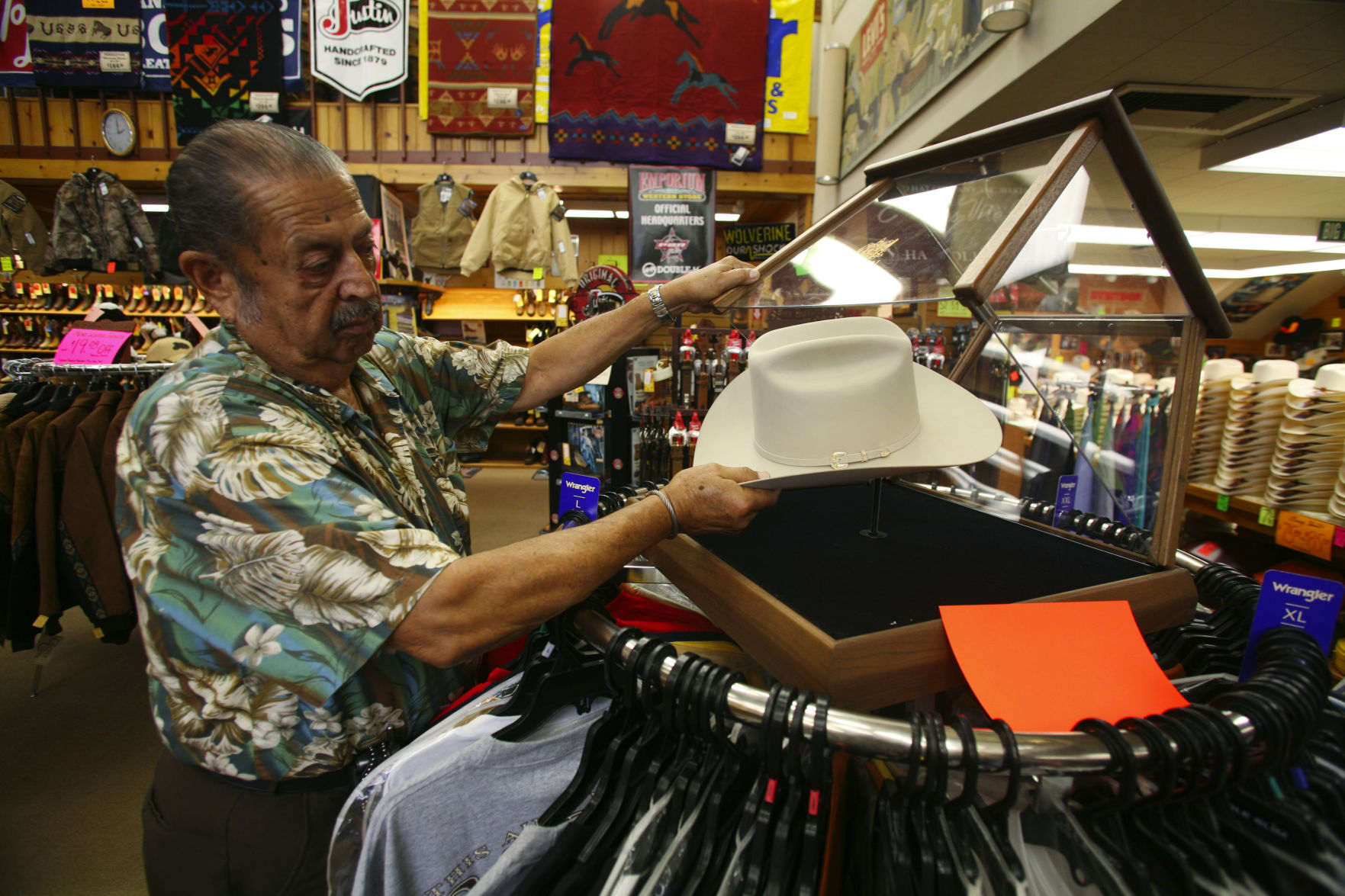 nearest western store