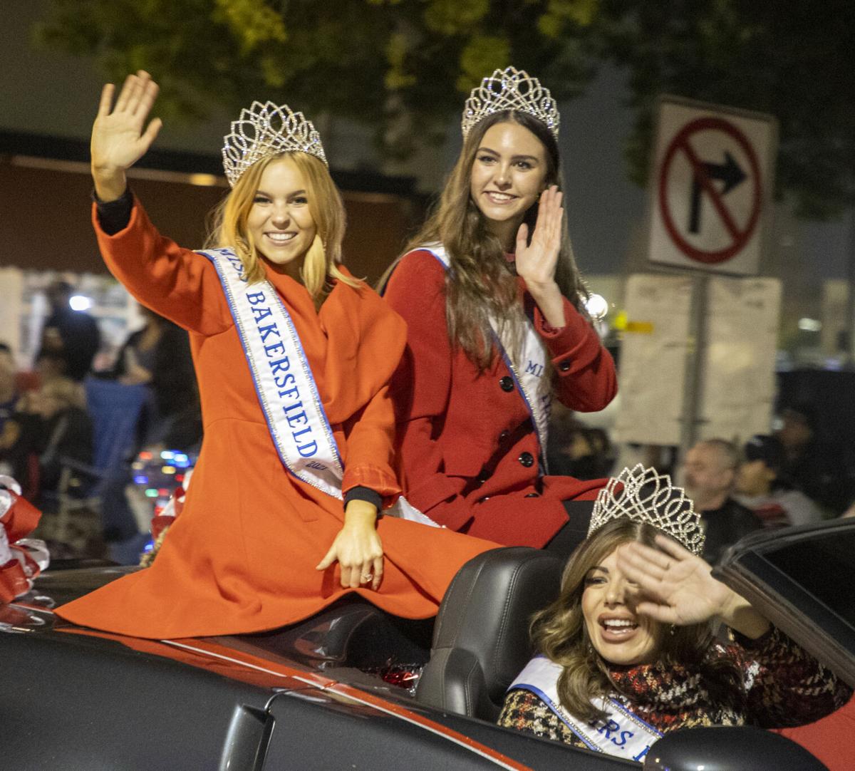 Bakersfield Christmas Parade 2022 Christmas Parade Returns To Downtown Bakersfield | News | Bakersfield.com