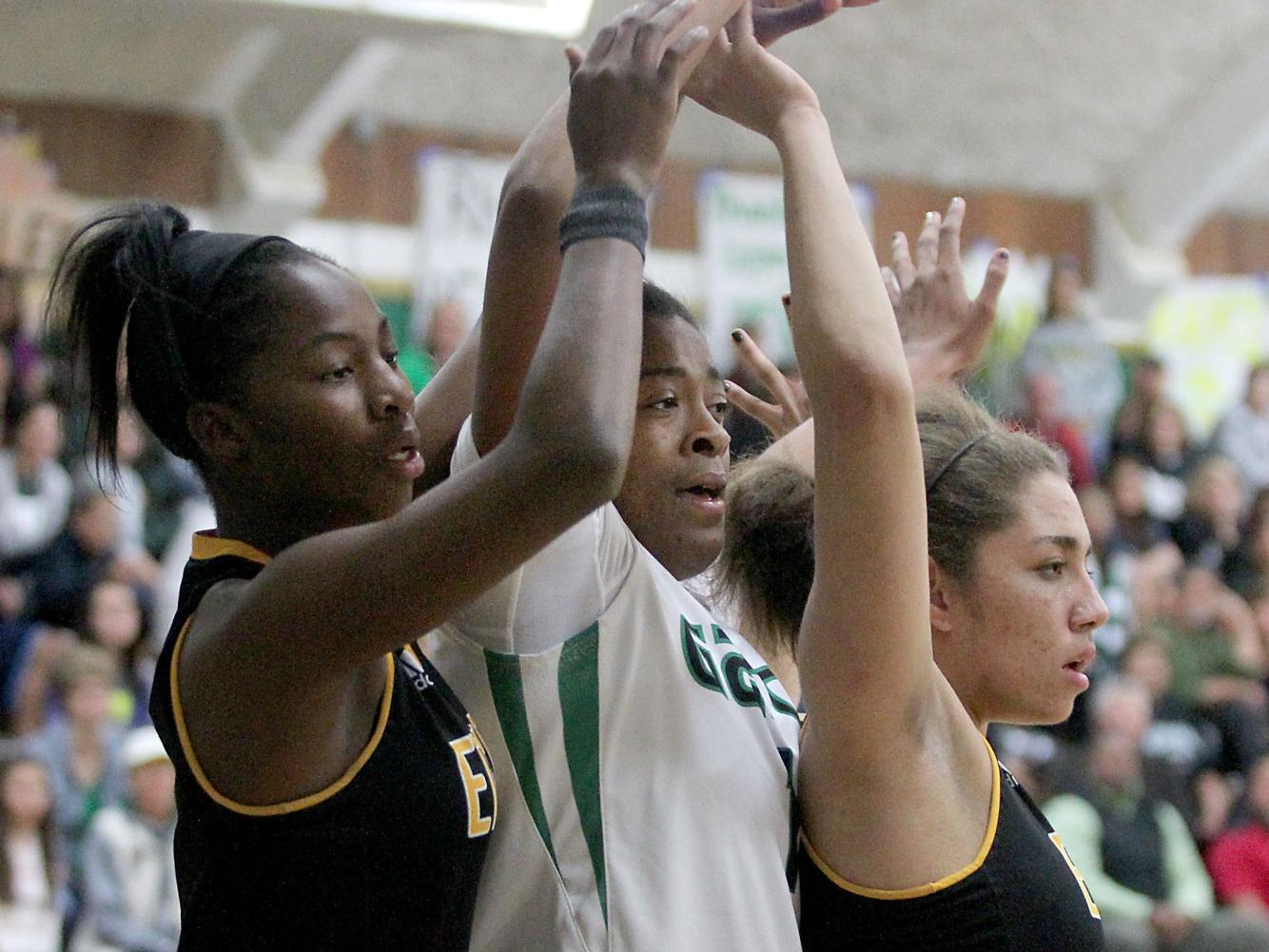 Garces Girls Go Cold From Field Fall To Edison In D I Semis