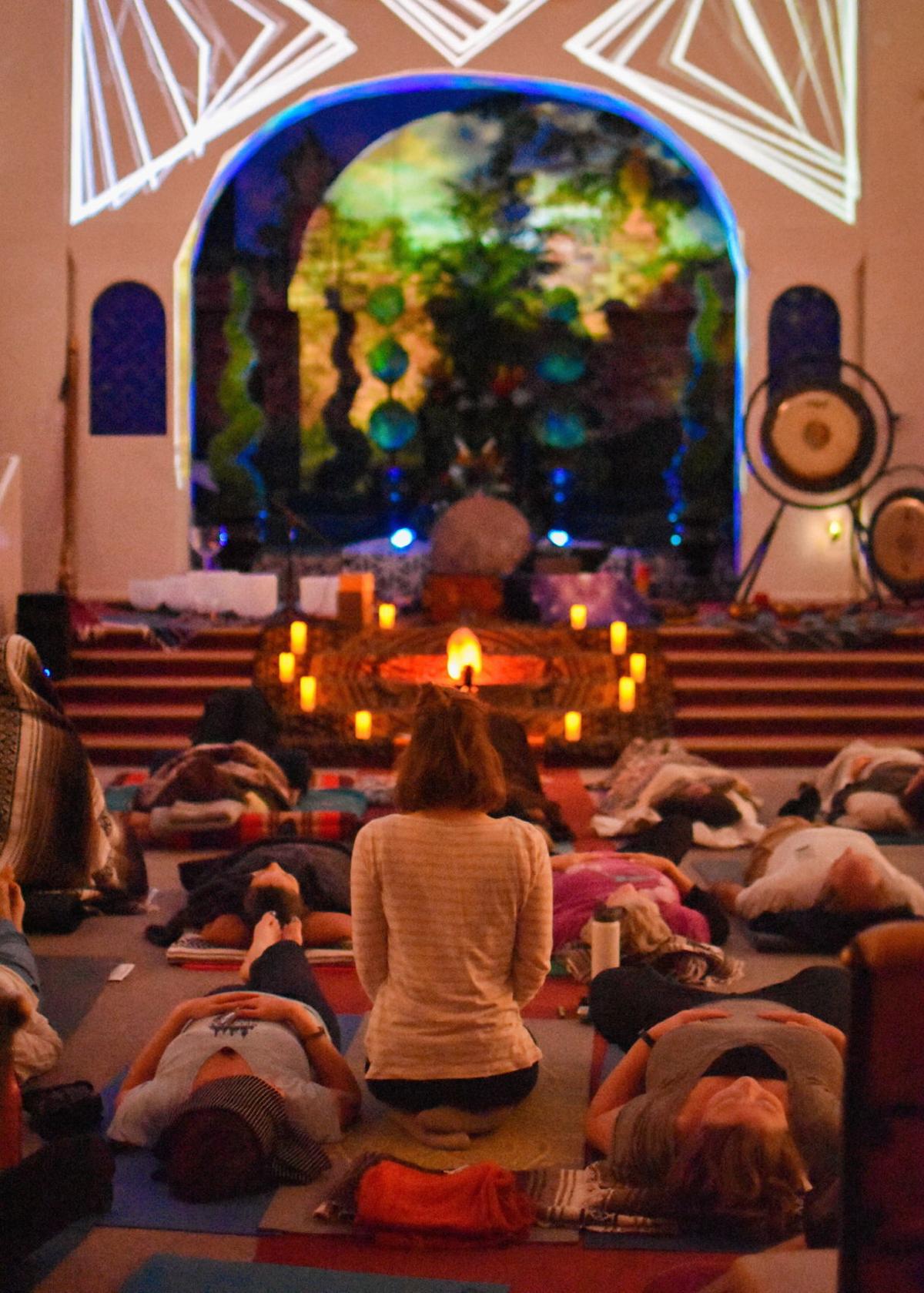 Making A Happier Healthier Community White Wolf Wellness Foundation Offers Free Yoga Meditation Classes For All Bakersfield Life Bakersfield Com