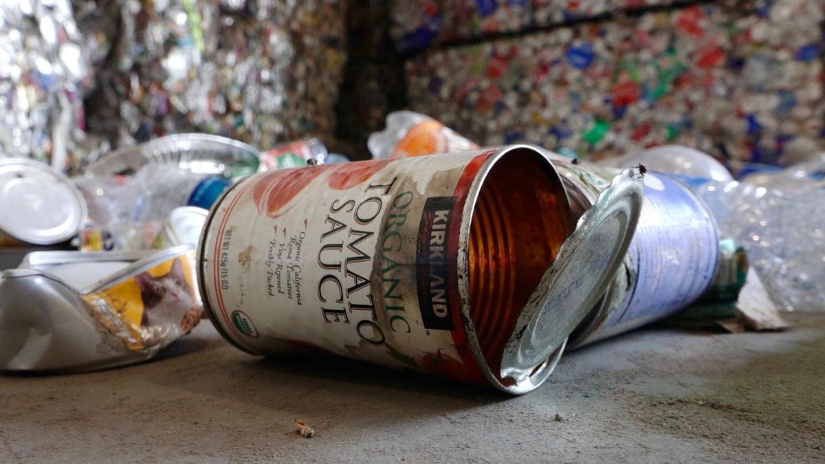 PHOTO GALLERY Inside Metropolitan Recycling Multimedia