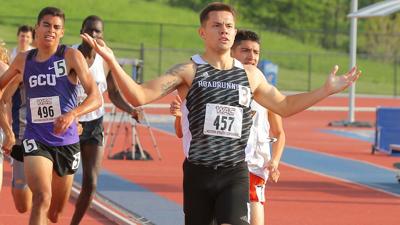 Csub S Threlkeld Starting To Feel Like An 800 Runner Again As He Posts Top Times Sports Bakersfield Com