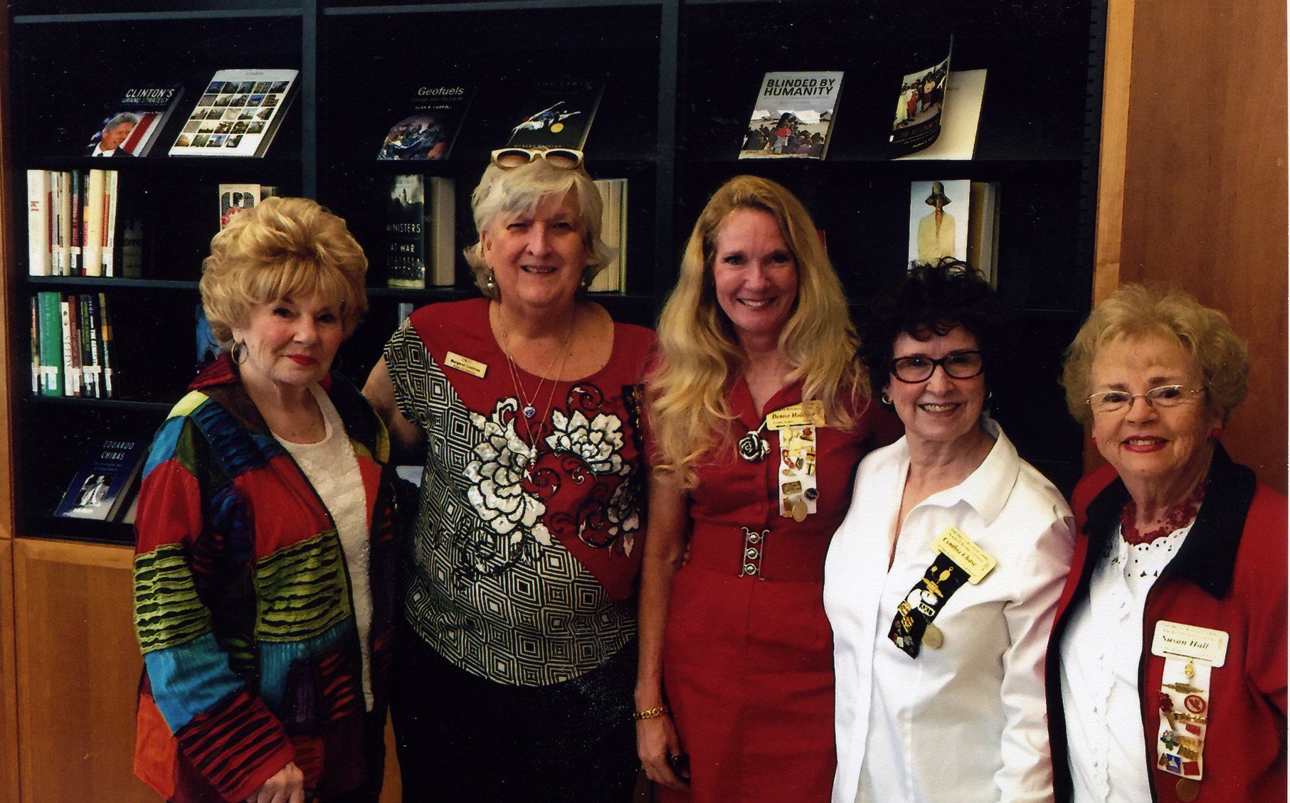 hollister bakersfield