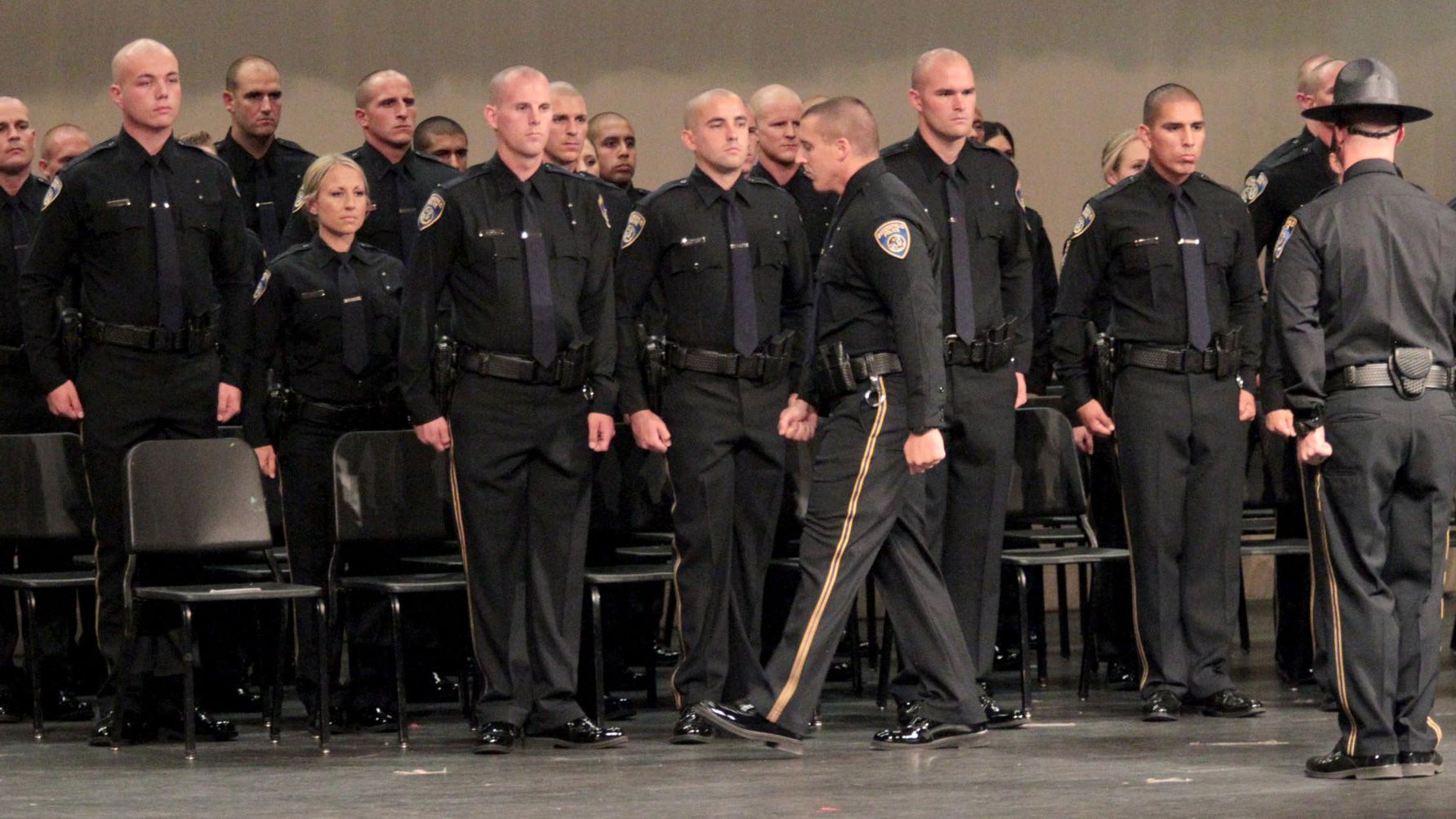 Bakersfield Training Academy Graduates 34 New Police Officers News Bakersfield Com Bakersfield Training Academy Graduates 34 New Police Officers News Bakersfield Com