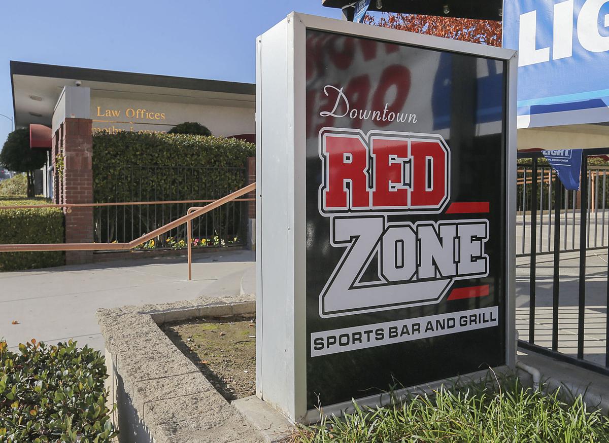 PHOTO GALLERY Downtown Red Zone Sports Bar & Grill Entertainment