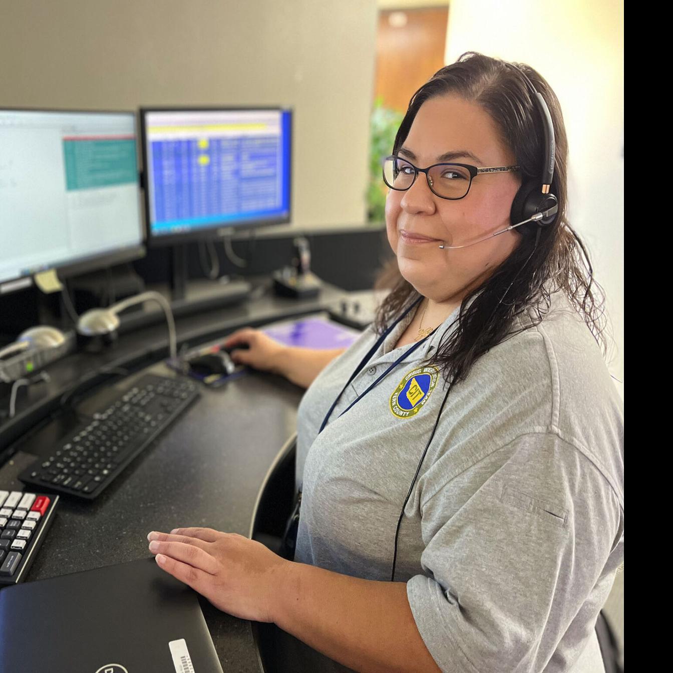 Bakersfield's first-ever 911 dispatcher tasked with providing mental health  care | News | bakersfield.com