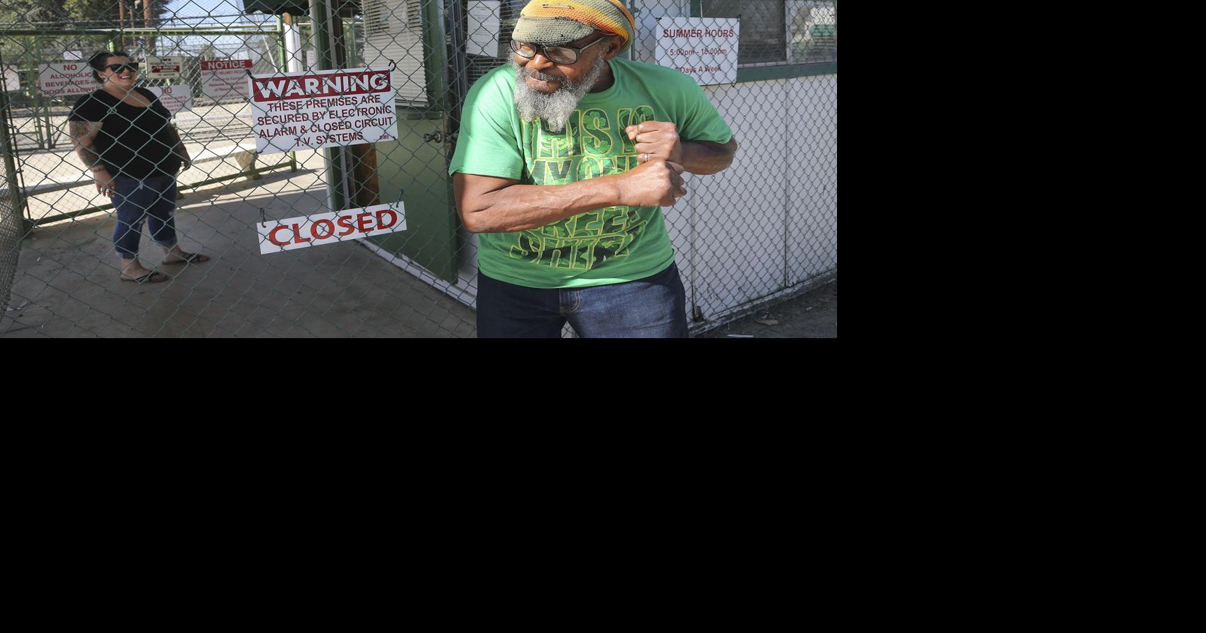 Kenny Graham At The Batting Cages Photo Galleries