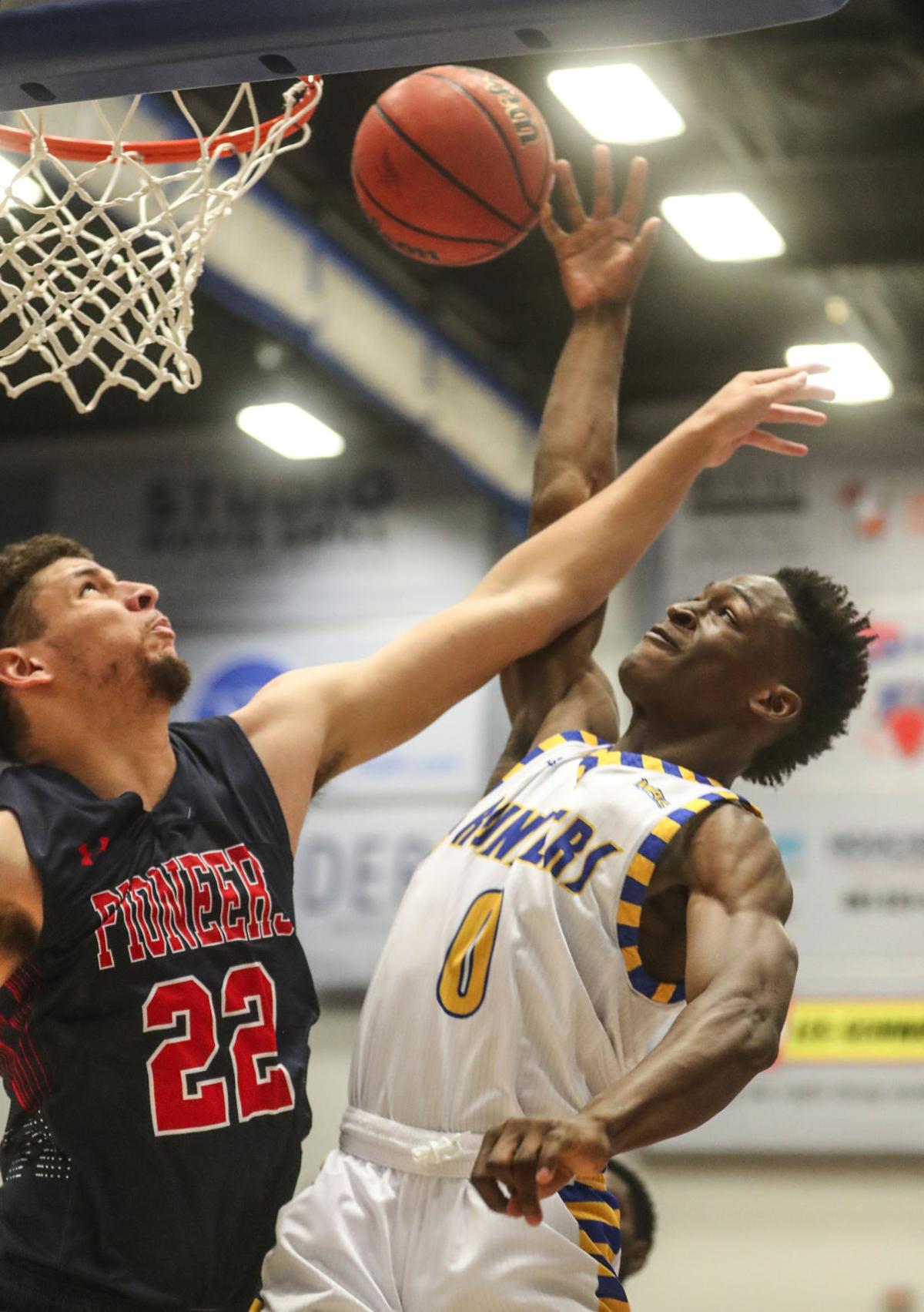 Csub Men S Basketball Drops 111 Points In Blowout Win Sports