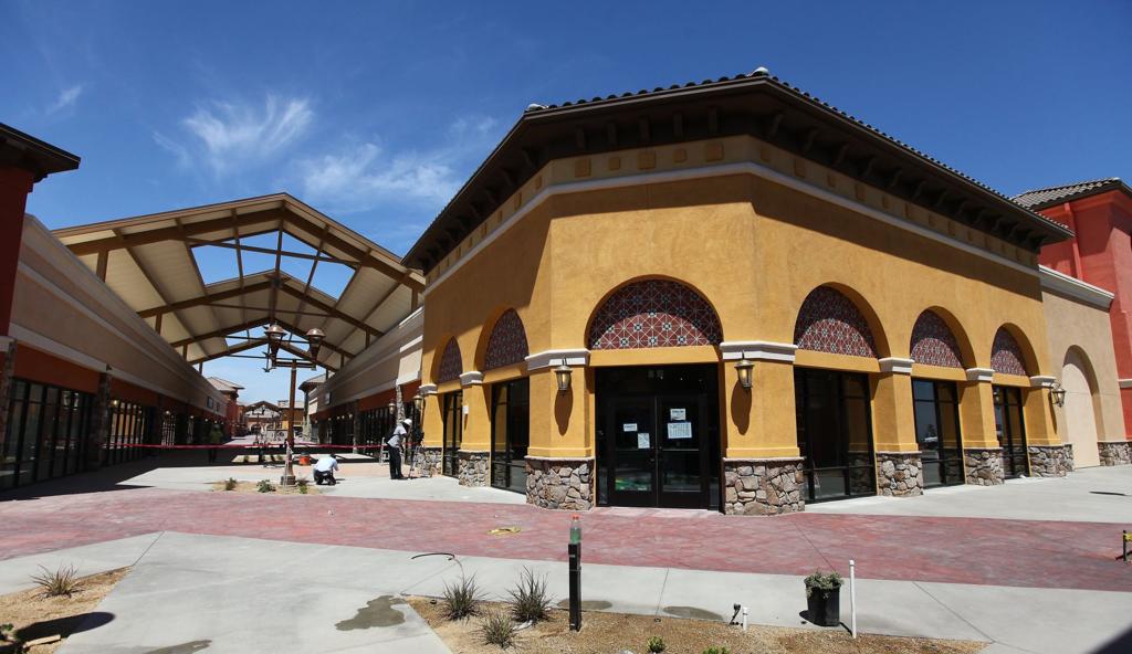 Outlets at Tejon expected to bring in big numbers