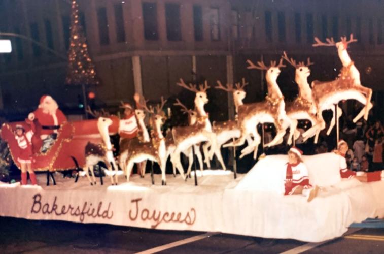 1983 Christmas Parade Santa Float with BC Cheer