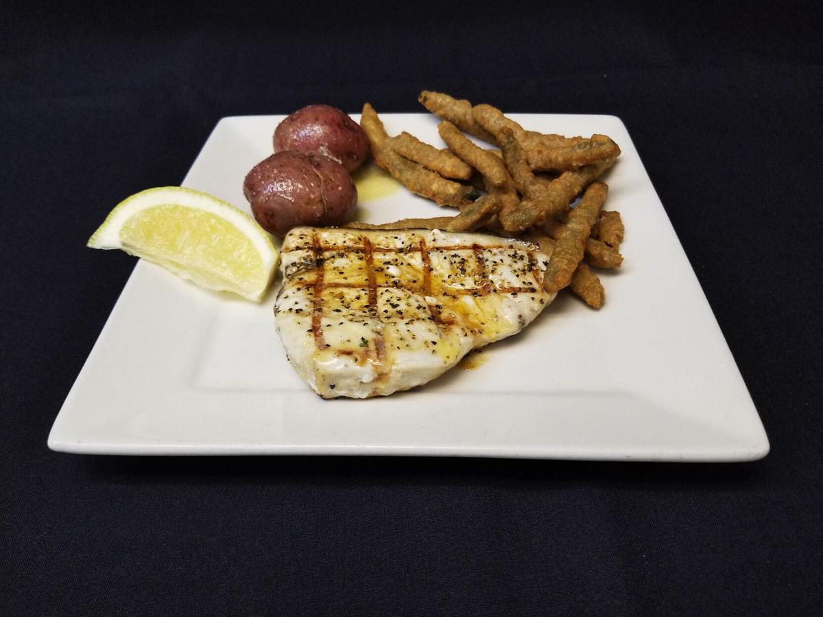 Pete Tittl Come Hungry Leave Happy At This Steakhouse Food Bakersfield Com