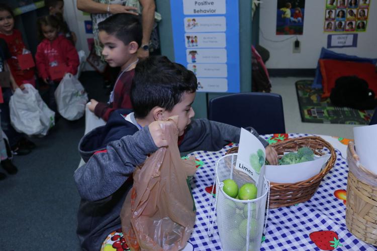 Preschoolers take part in farmers market The Delano Record