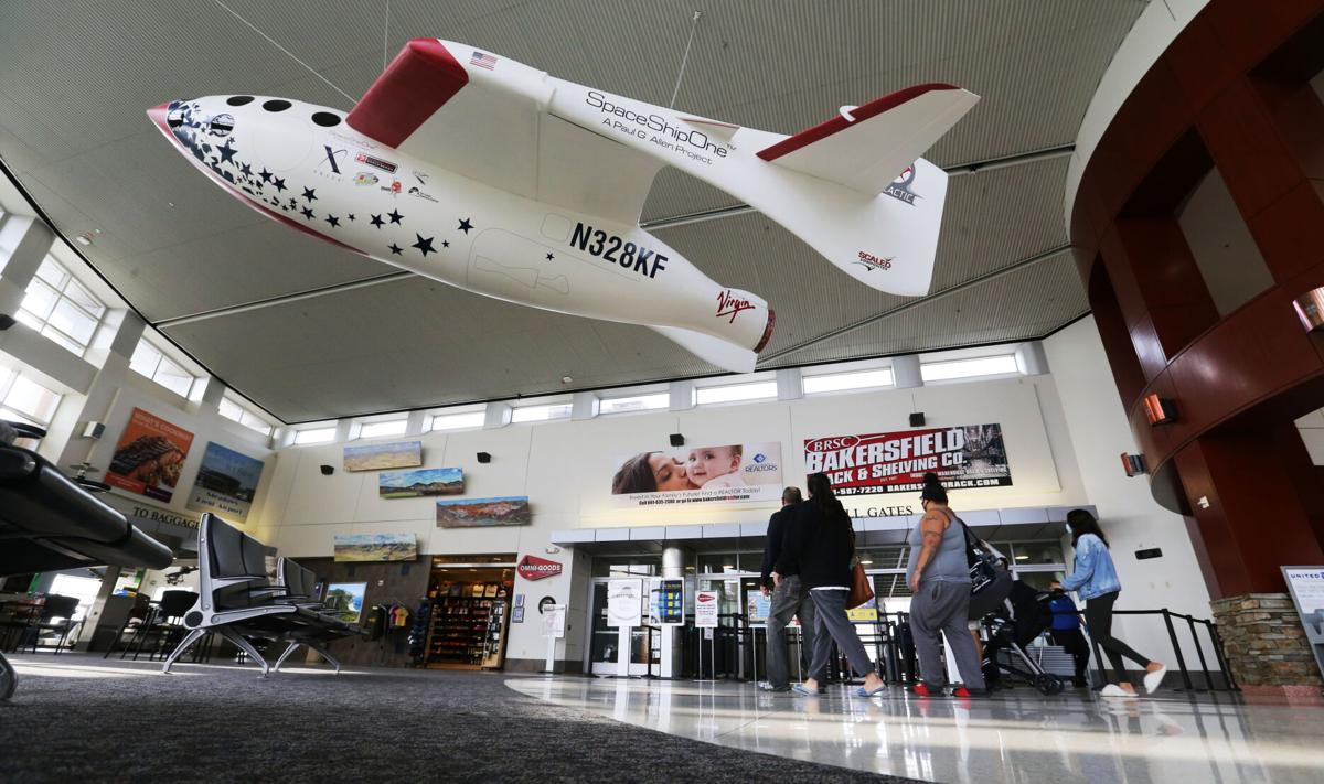 Plane Over Pasco Christmas Parade 2022 Bakersfield To Reno Flights Starting Oct. 25 | News | Bakersfield.com