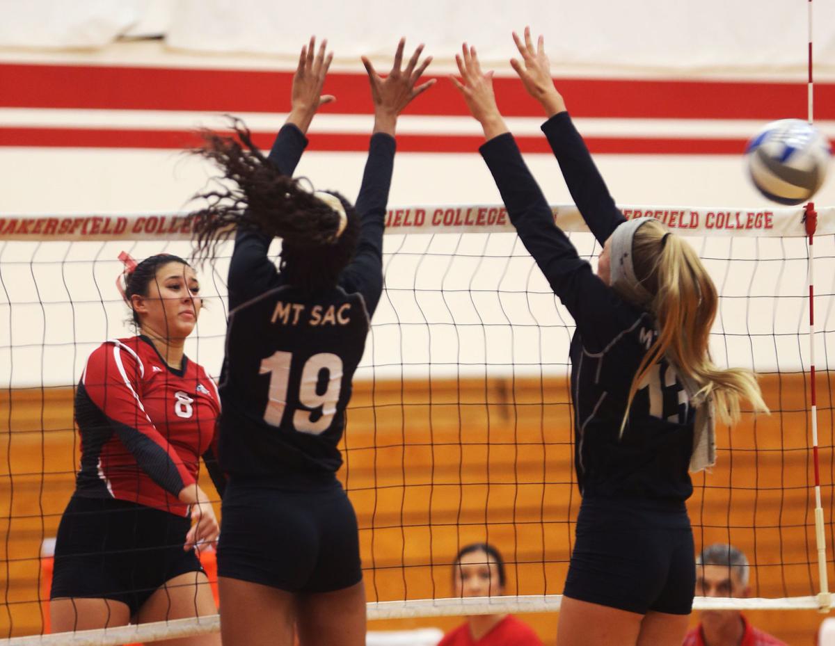 PHOTO GALLERY Bakersfield College Volleyball Photo Galleries