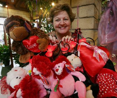 Log Cabin Flower Power As Strong As Ever On 75th Anniversary News Bakersfield Com