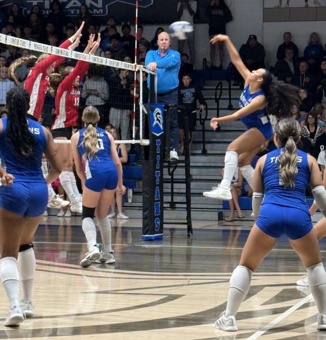 Frontier girls volleyball sweeps Centennial, wins first SYRL title